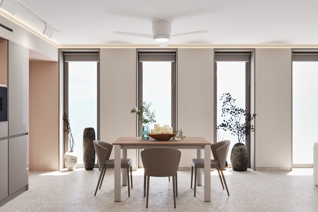 Trpezarija pored uskih visokih prozora - apartman AURA u Zupcima, Bar